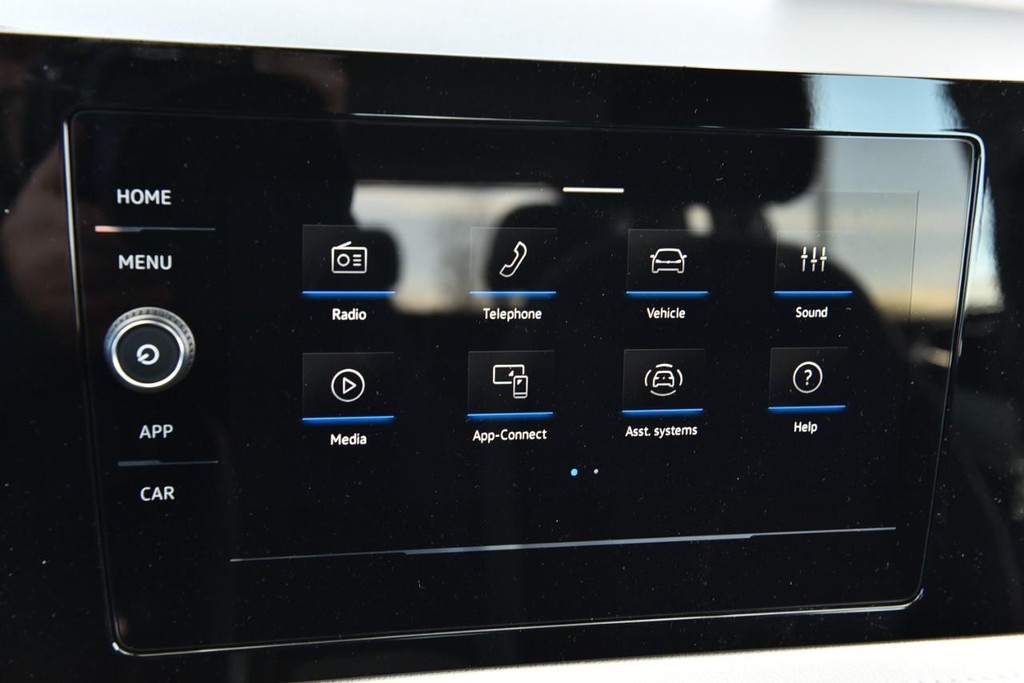 Volkswagen Taos Vehicle Full-screen Gallery Image 13