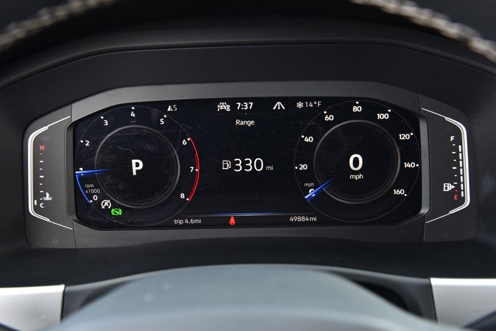 Volkswagen Atlas Vehicle Full-screen Gallery Image 12