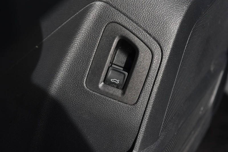 Volkswagen Atlas Vehicle Image 09