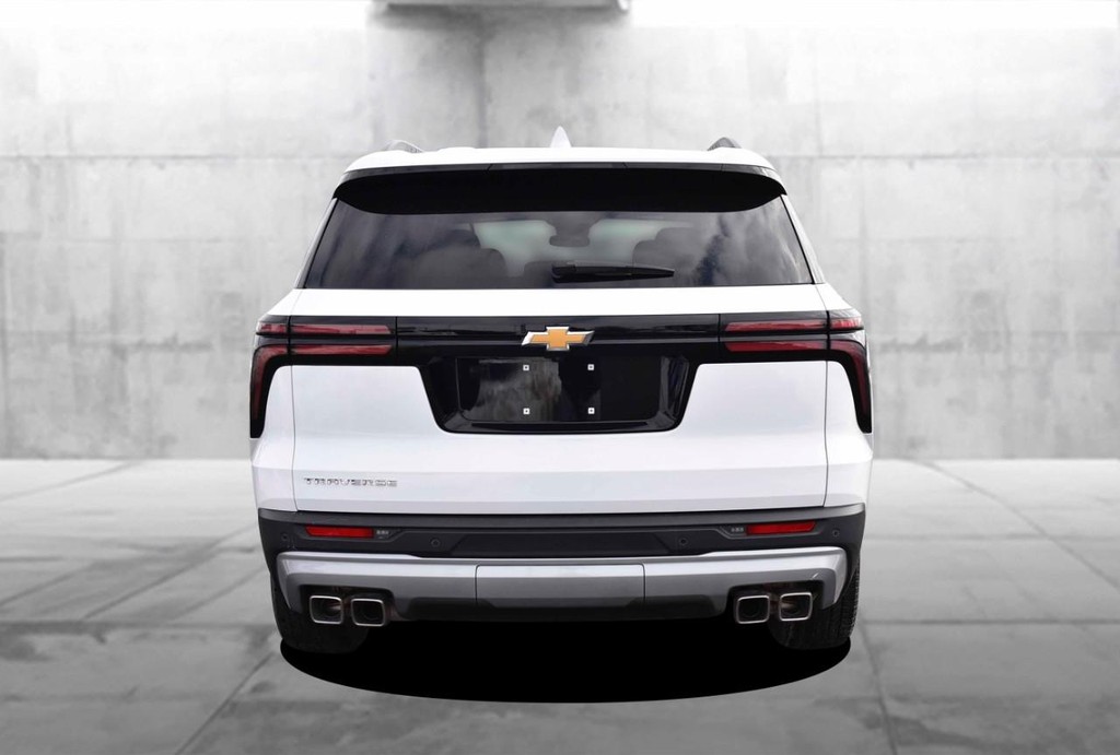 Chevrolet Traverse Vehicle Full-screen Gallery Image 6