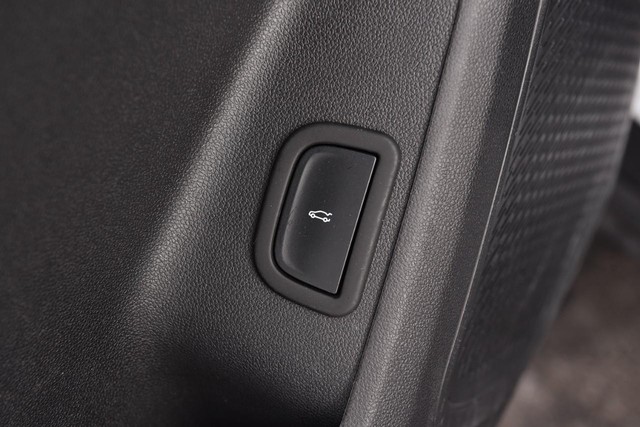 Chevrolet Traverse Vehicle Image 09