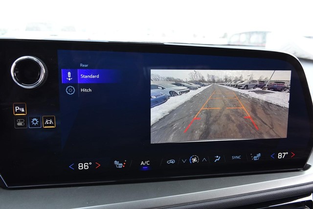 Chevrolet Traverse Vehicle Image 14