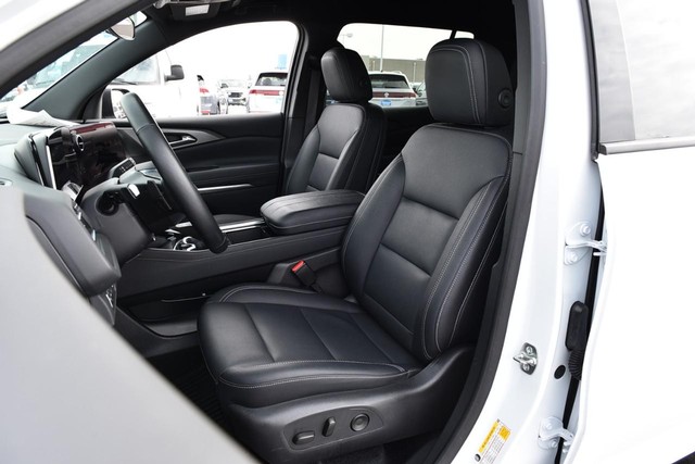 Chevrolet Traverse Vehicle Image 21