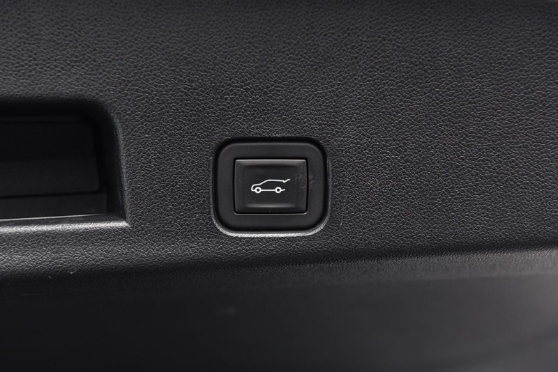 Chevrolet Traverse Vehicle Full-screen Gallery Image 28