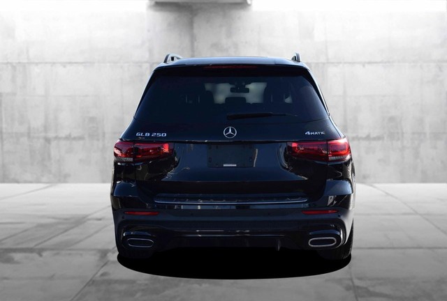 Mercedes-Benz GLB Vehicle Image 06