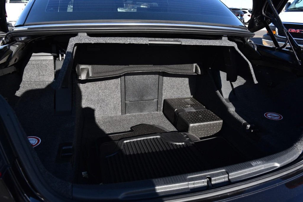 Volkswagen EOS Vehicle Full-screen Gallery Image 21