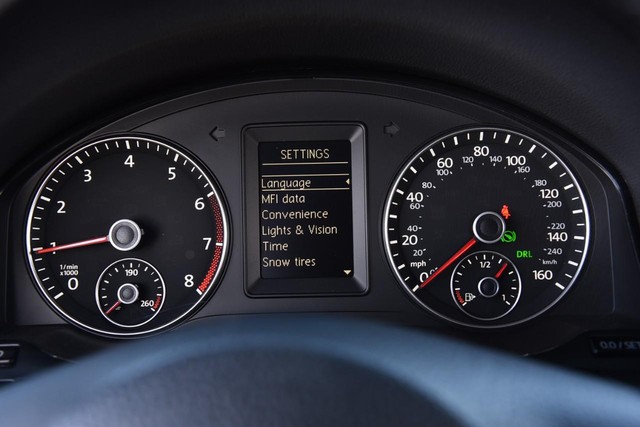 Volkswagen EOS Vehicle Image 12