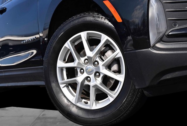 Chevrolet Equinox Vehicle Image 03