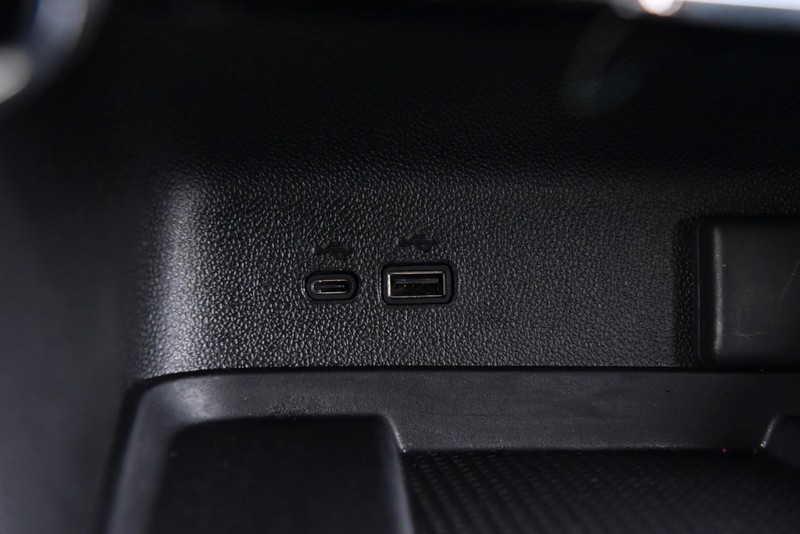 Chevrolet Traverse Vehicle Image 18