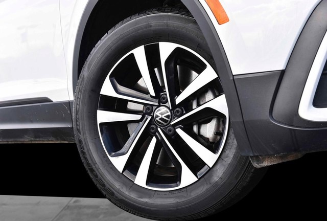 Volkswagen Tiguan Vehicle Image 03