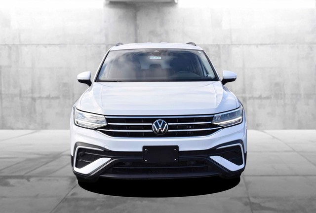 Volkswagen Tiguan Vehicle Image 04