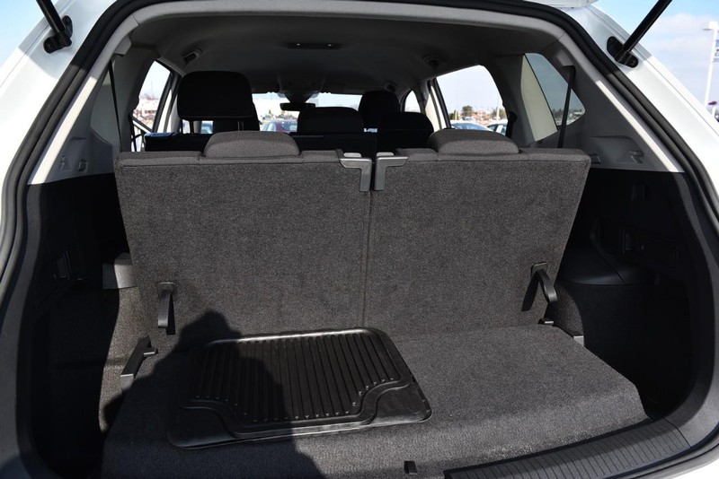 Volkswagen Tiguan Vehicle Image 23