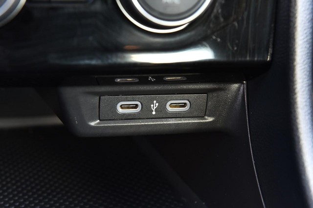 Volkswagen Jetta Vehicle Image 16