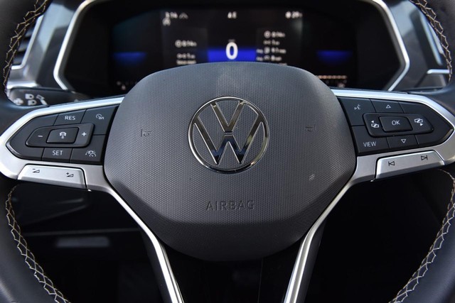 Volkswagen Tiguan Vehicle Image 19