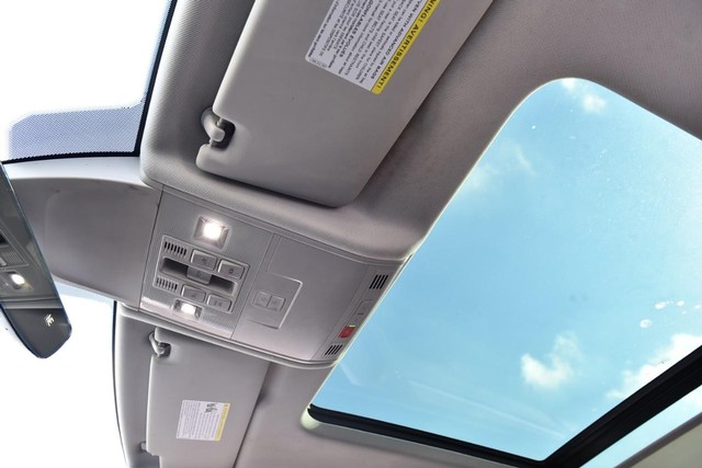 Volkswagen Tiguan Vehicle Image 22