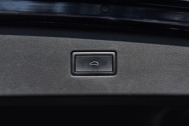 Volkswagen Tiguan Vehicle Image 27