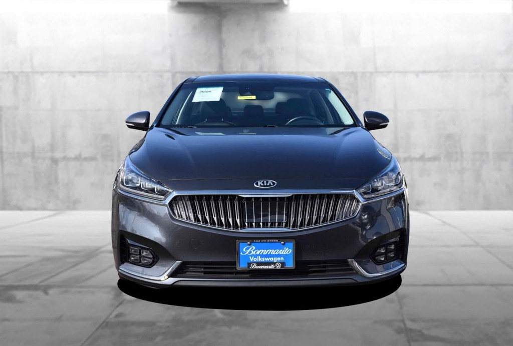 Kia Cadenza Vehicle Full-screen Gallery Image 4