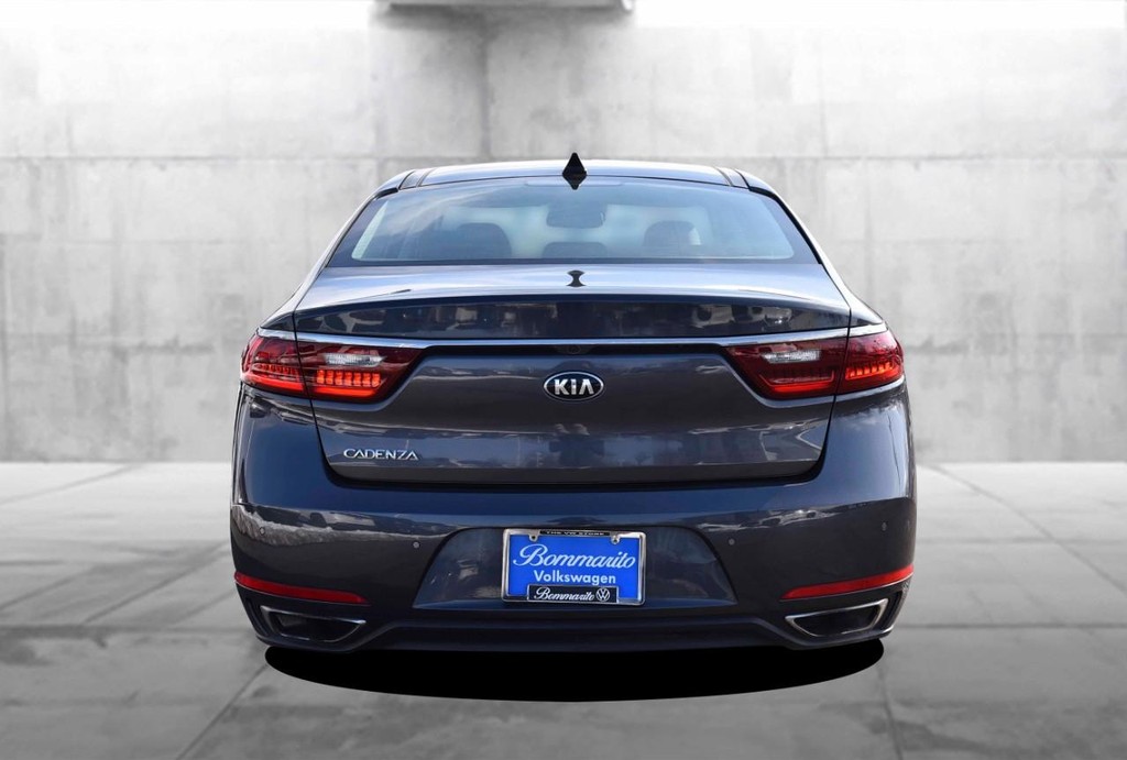 Kia Cadenza Vehicle Full-screen Gallery Image 6