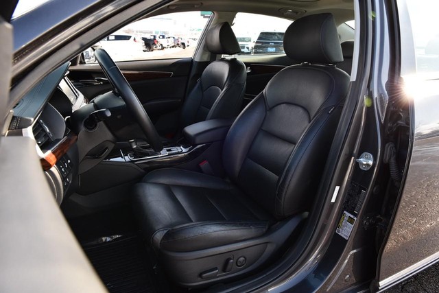 Kia Cadenza Vehicle Image 19