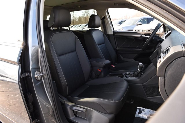 Volkswagen Tiguan Vehicle Image 20