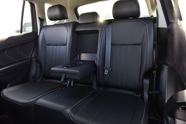 Volkswagen Tiguan Vehicle Image 22