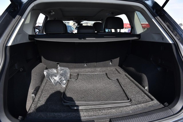 Volkswagen Tiguan Vehicle Image 25