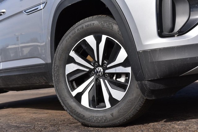 Volkswagen Atlas Cross Sport Vehicle Image 03