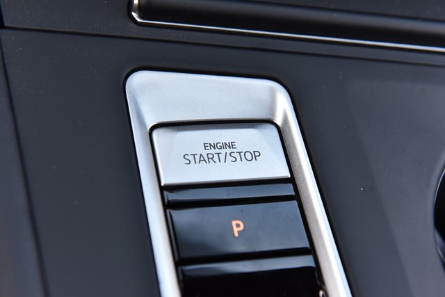 Volkswagen Atlas Cross Sport Vehicle Image 16