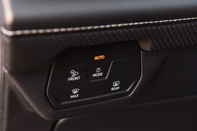 Volkswagen Atlas Vehicle Image 11