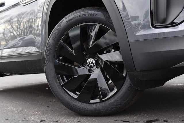 Volkswagen Atlas Cross Sport Vehicle Image 03