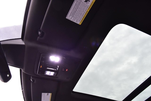 Volkswagen Atlas Cross Sport Vehicle Image 20