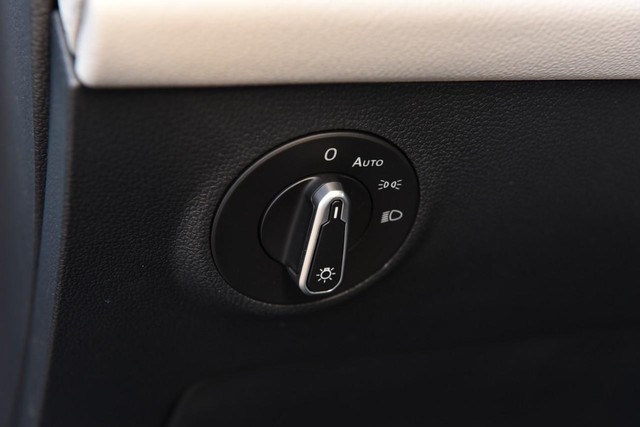 Volkswagen Taos Vehicle Image 10