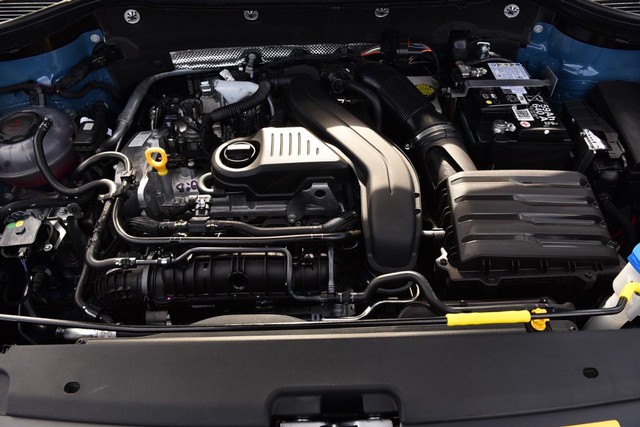 Volkswagen Taos Vehicle Image 23