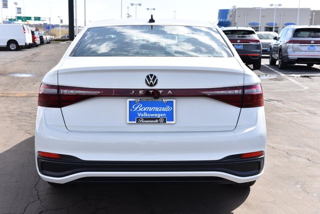 Volkswagen Jetta Vehicle Image 06