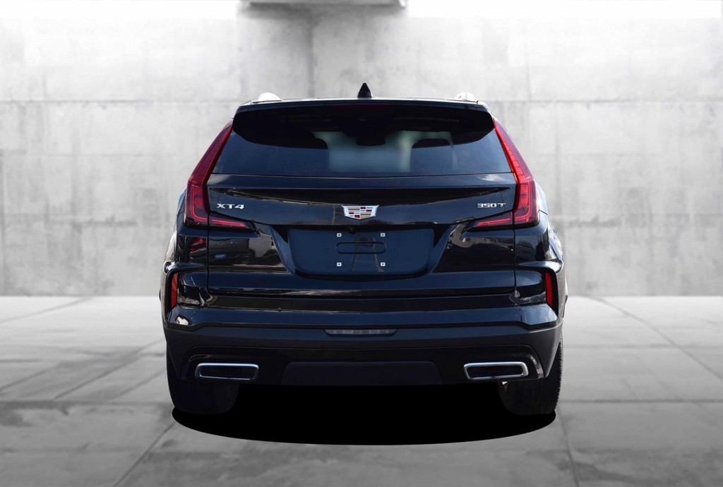 Cadillac XT4 Vehicle Full-screen Gallery Image 6