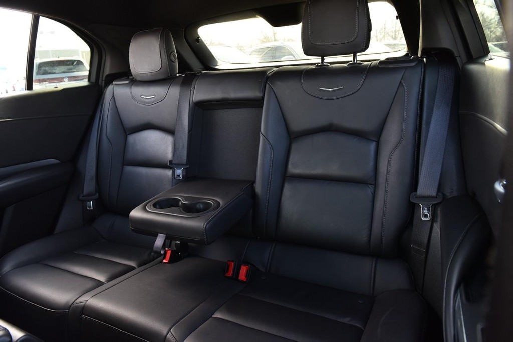 Cadillac XT4 Vehicle Full-screen Gallery Image 22