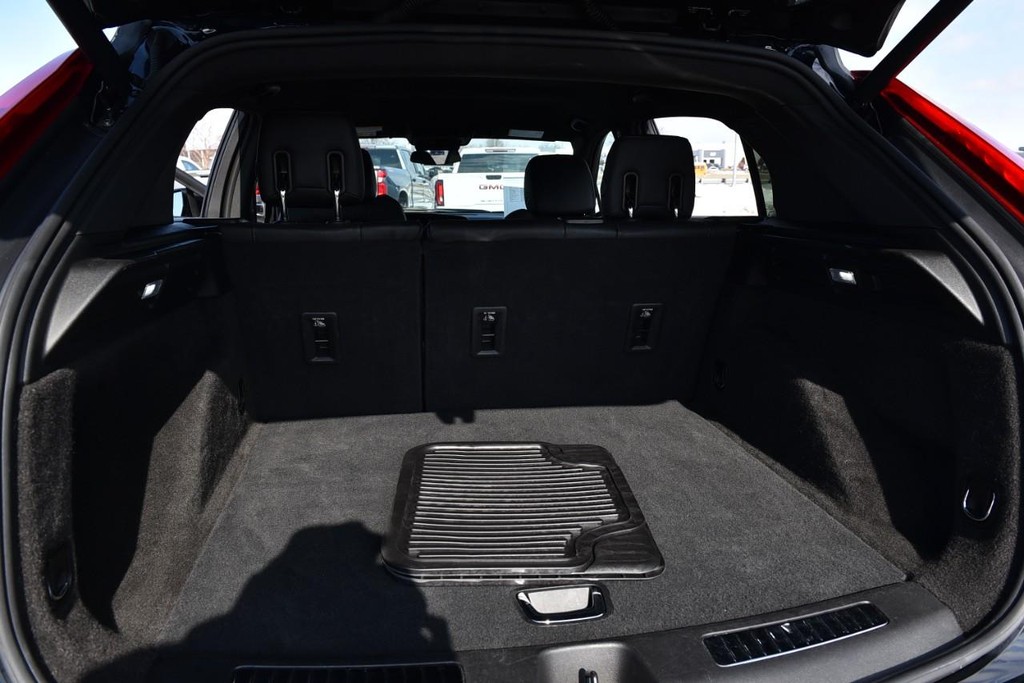 Cadillac XT4 Vehicle Full-screen Gallery Image 25