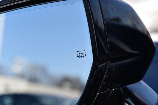 Cadillac XT4 Vehicle Image 10