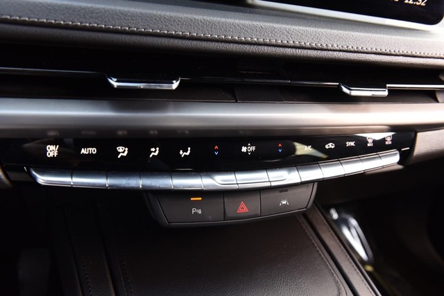 Cadillac XT4 Vehicle Image 16