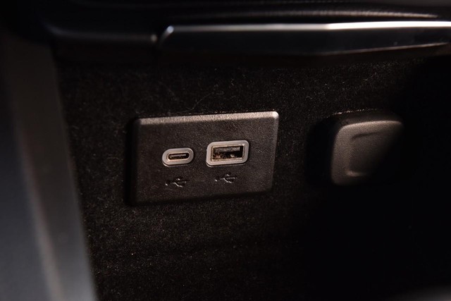 Cadillac XT4 Vehicle Image 17