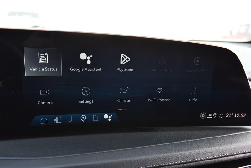 Cadillac XT4 Vehicle Full-screen Gallery Image 15