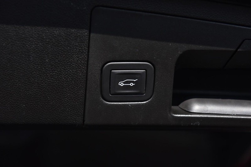 Cadillac XT4 Vehicle Full-screen Gallery Image 26