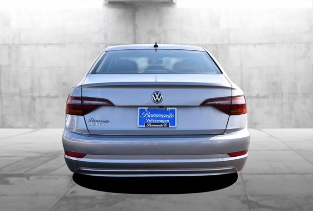 Volkswagen Jetta Vehicle Image 06