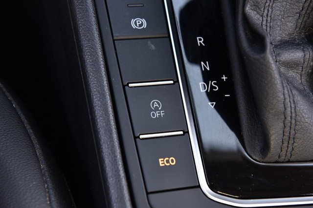 Volkswagen Jetta Vehicle Image 18