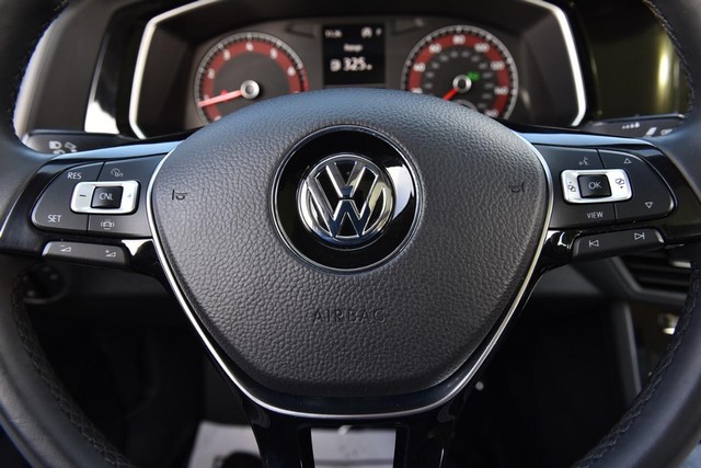 Volkswagen Jetta Vehicle Image 19