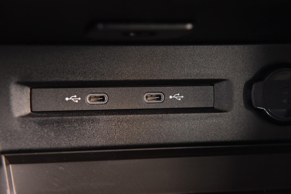 Volkswagen Taos Vehicle Full-screen Gallery Image 15