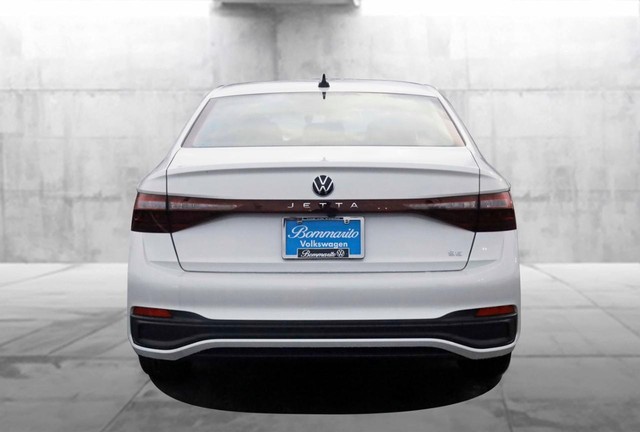 Volkswagen Jetta Vehicle Image 06