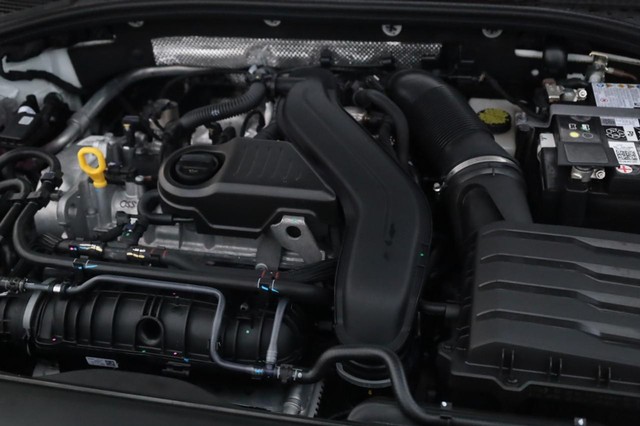 Volkswagen Jetta Vehicle Image 20