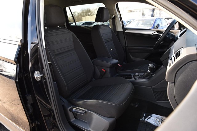 Volkswagen Tiguan Vehicle Image 19