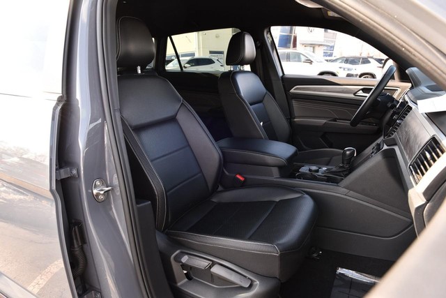 Volkswagen Atlas Cross Sport Vehicle Image 19